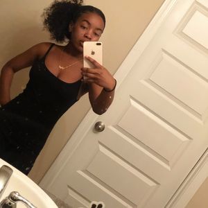 Meet your Posher, Skyy